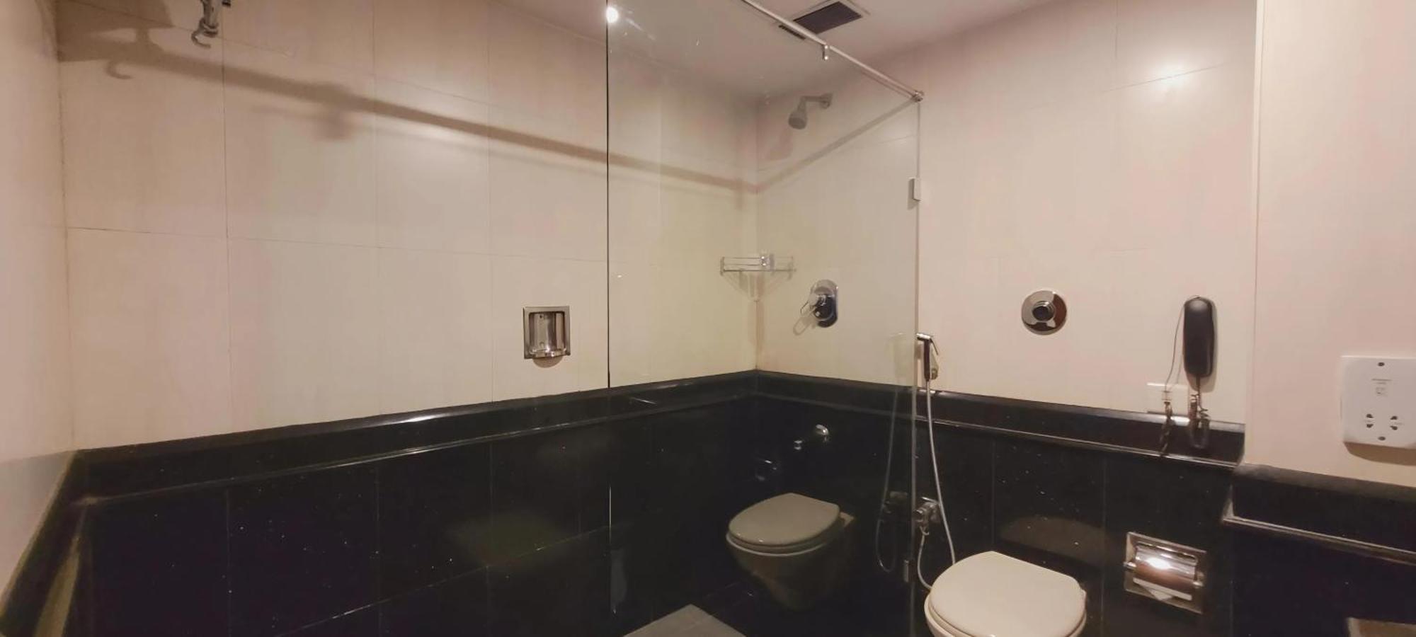Ashoka Inn Thrissur Buitenkant foto