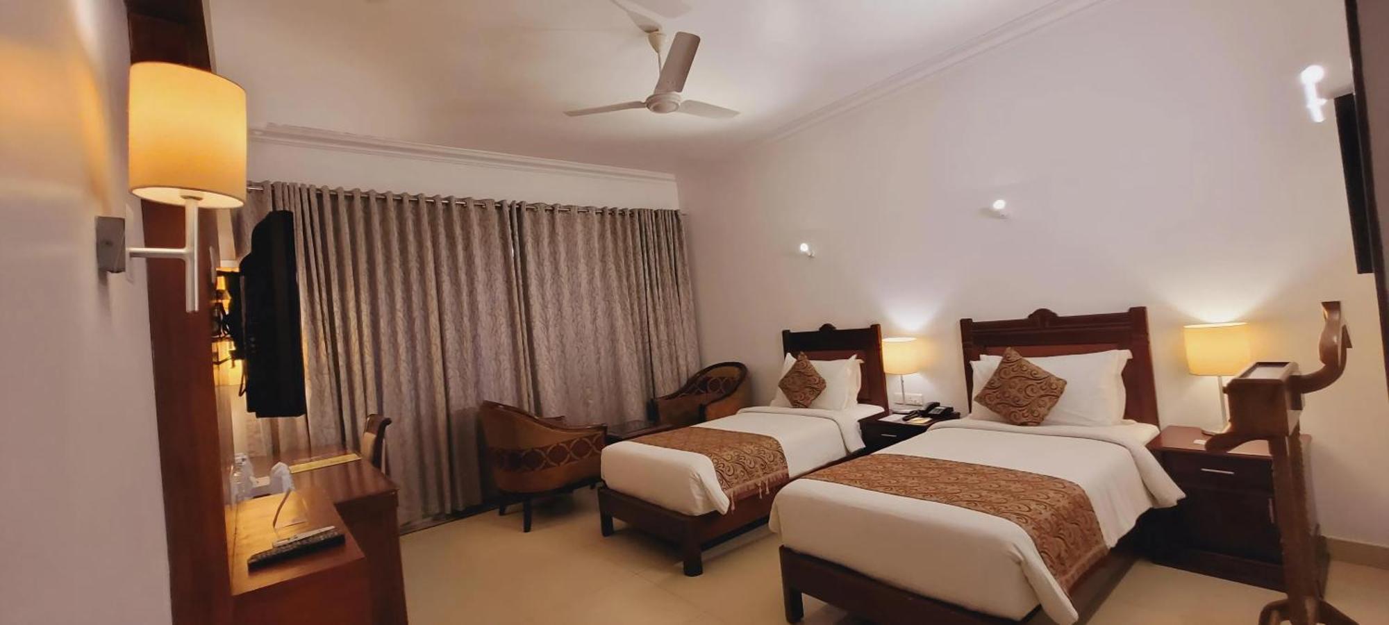 Ashoka Inn Thrissur Buitenkant foto